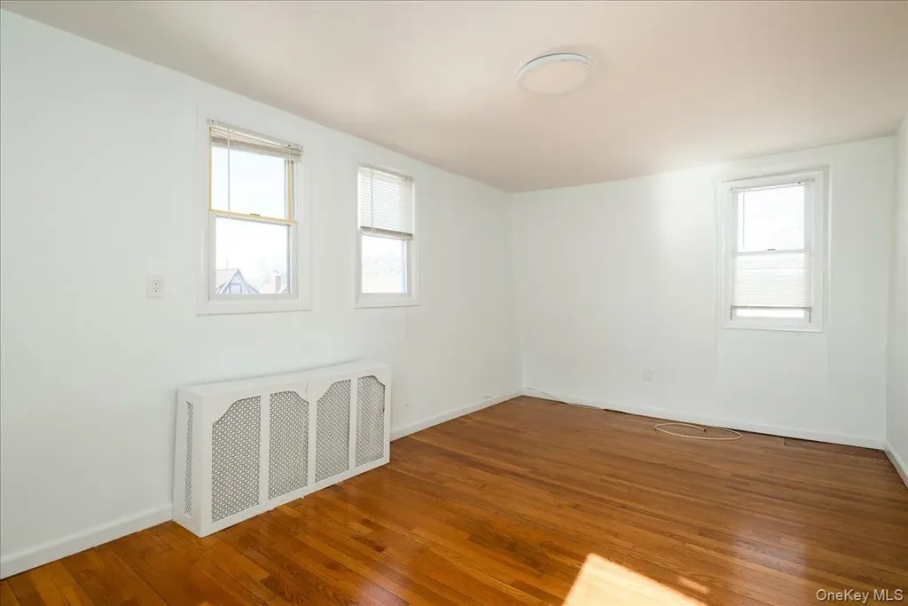 14811 10th Avenue Whitestone NY 11357