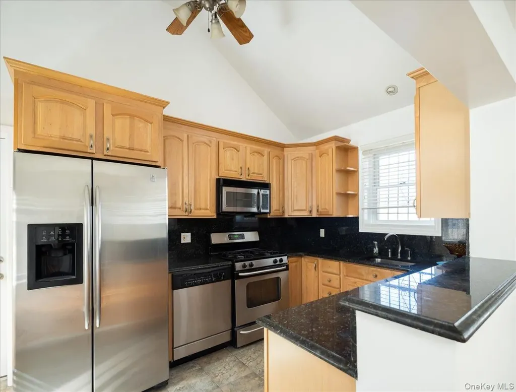 14811 10th Avenue Whitestone NY 11357