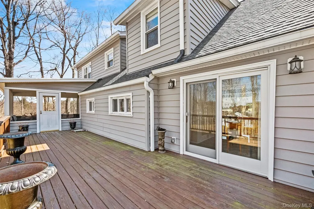 76 Smith Hill Road Monsey NY 10952