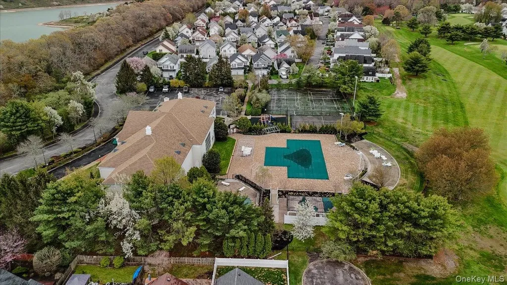 10 Casey Lane Middle Island NY 11953