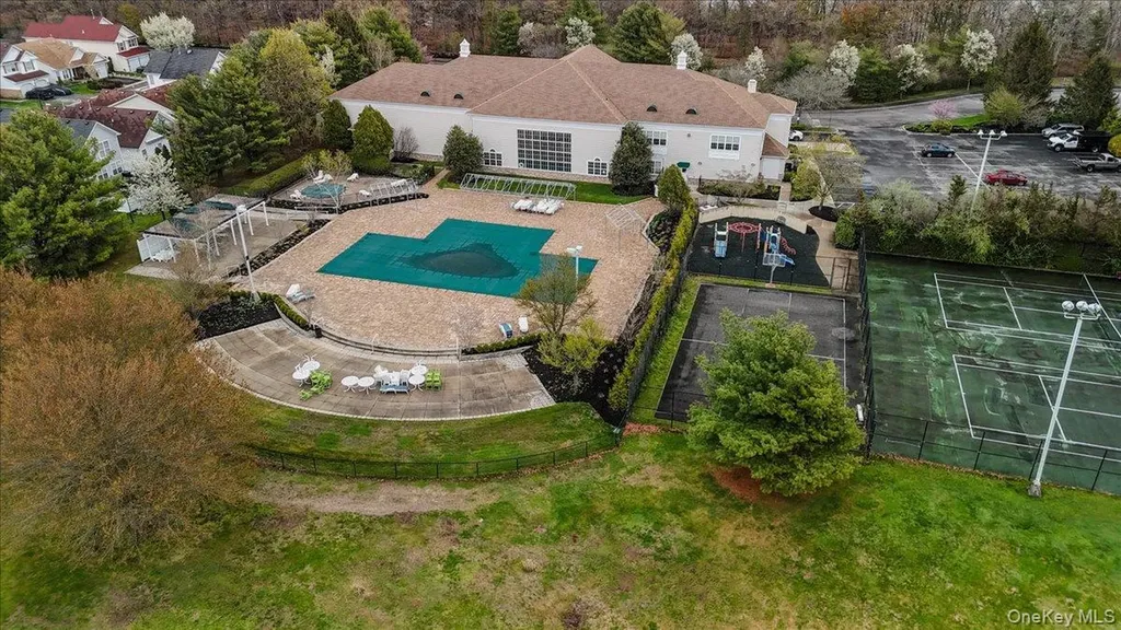 10 Casey Lane Middle Island NY 11953