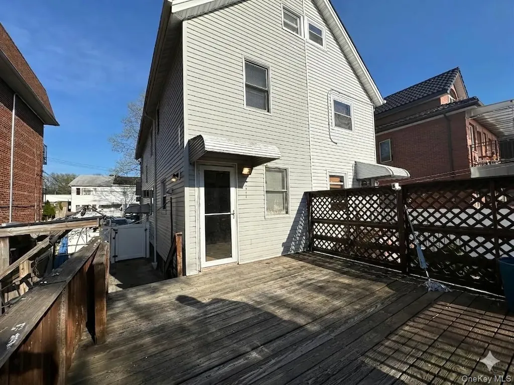 46-28 162nd Street Fresh Meadows NY 11358