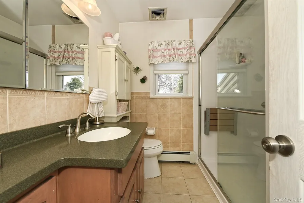 2 Keats Place Greenlawn NY 11740