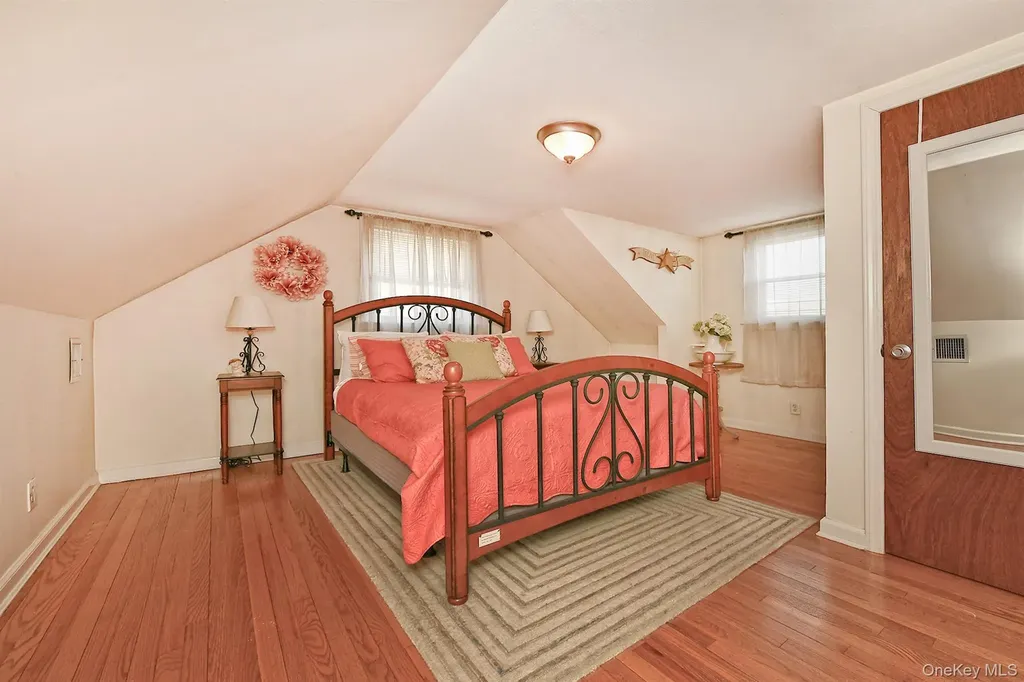 2 Keats Place Greenlawn NY 11740