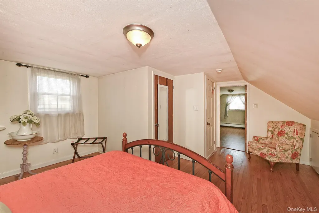 2 Keats Place Greenlawn NY 11740