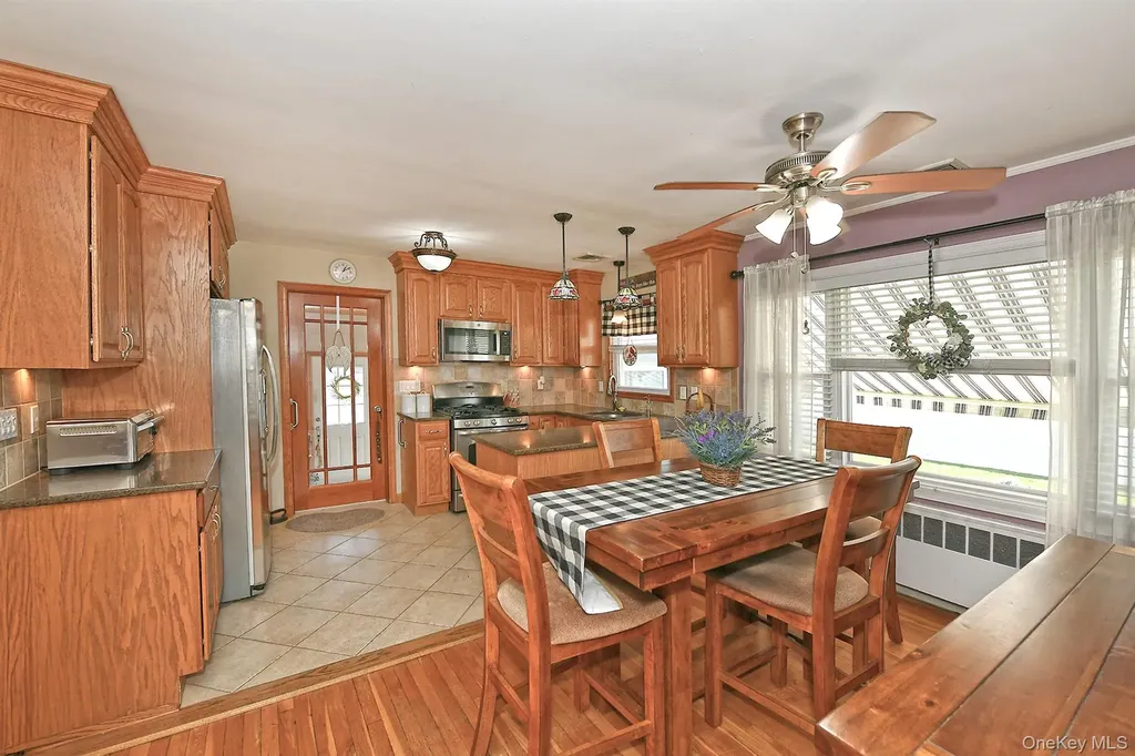 2 Keats Place Greenlawn NY 11740