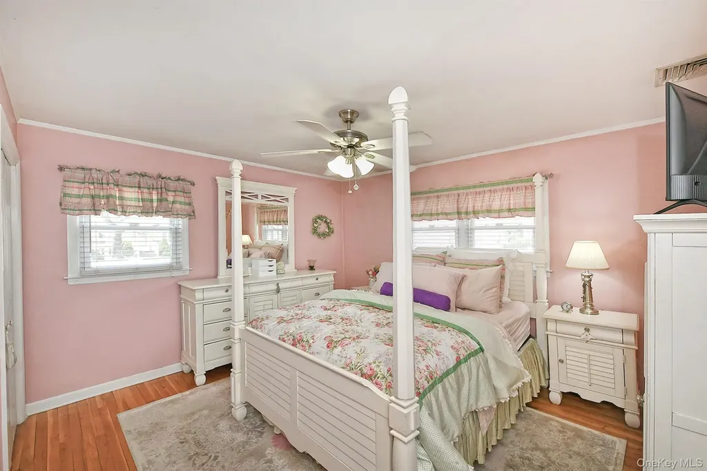 2 Keats Place Greenlawn NY 11740