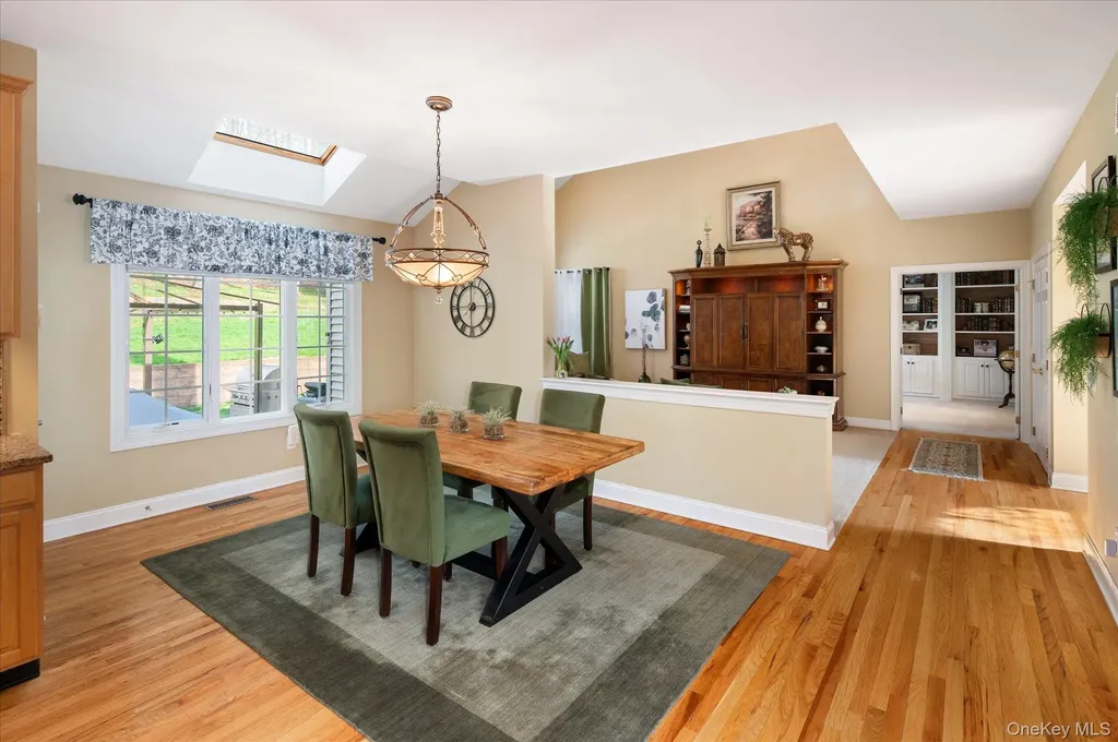 15 Hallocks Run Somers NY 10589