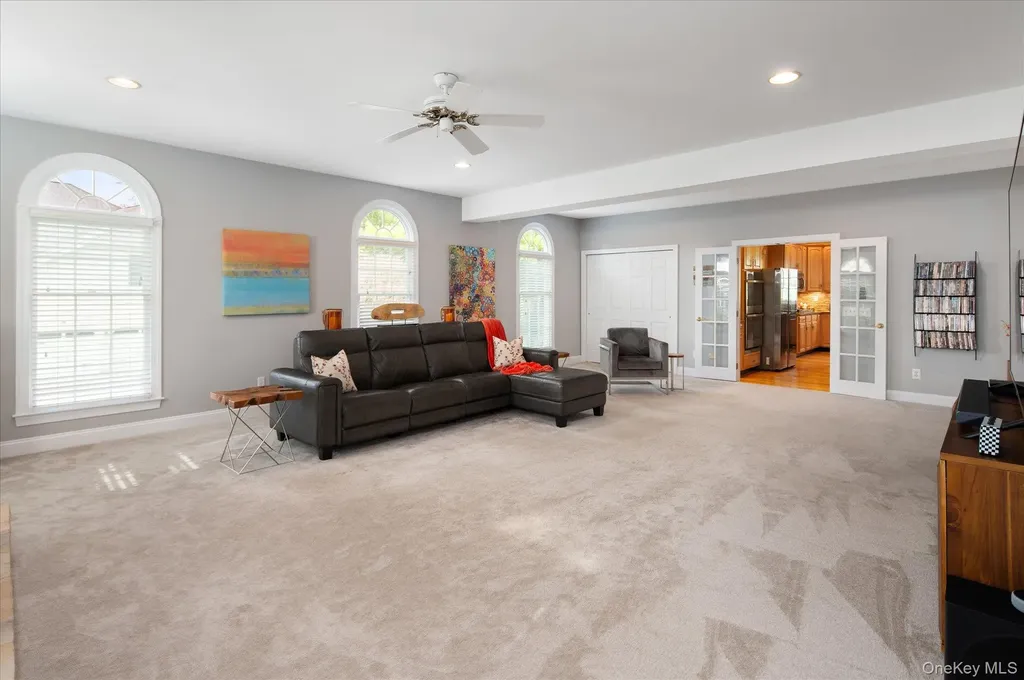 15 Hallocks Run Somers NY 10589