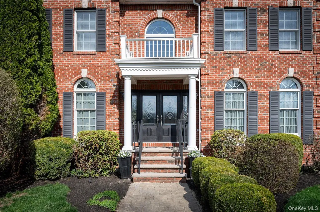 15 Hallocks Run Somers NY 10589