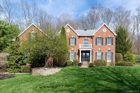 15 Hallocks Run Somers NY 10589