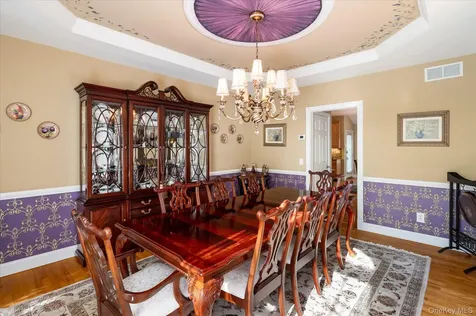 15 Hallocks Run Somers NY 10589