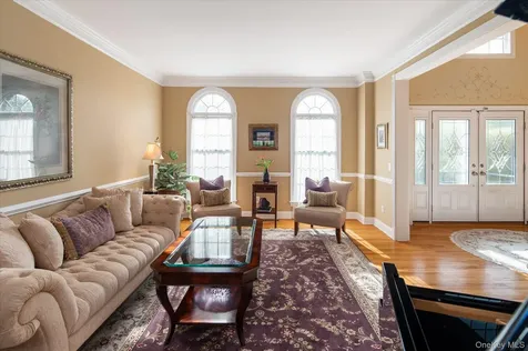 15 Hallocks Run Somers NY 10589