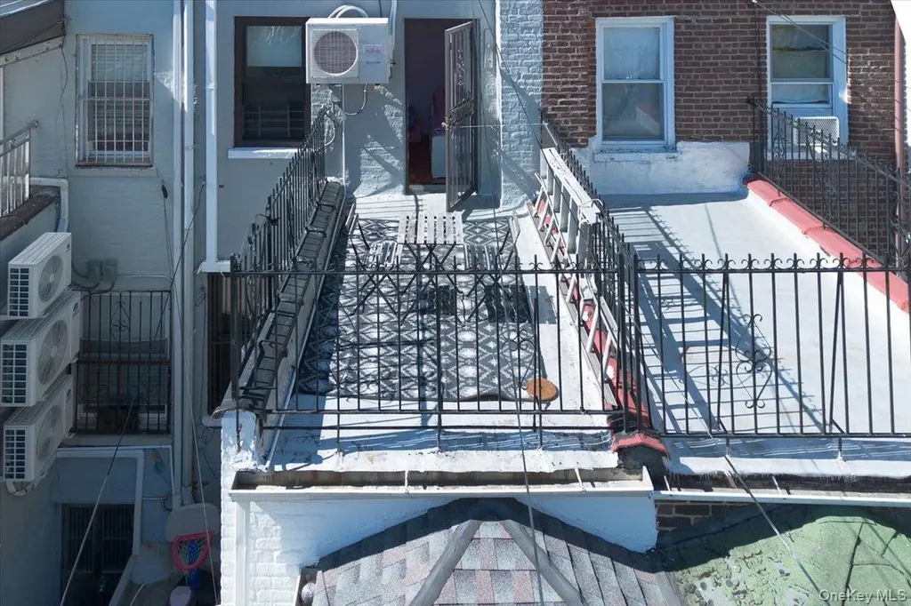 755 49th Street Brooklyn NY 11220