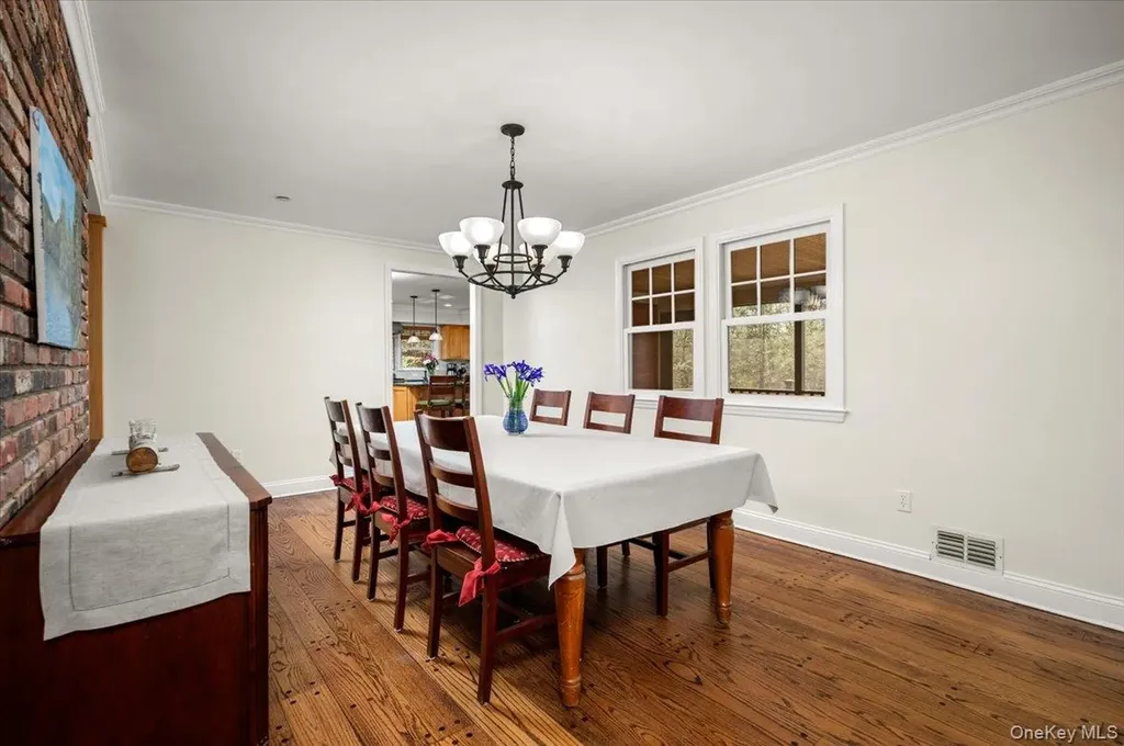 14 Crossways Chappaqua NY 10514