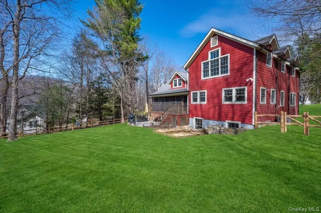 14 Crossways Chappaqua NY 10514