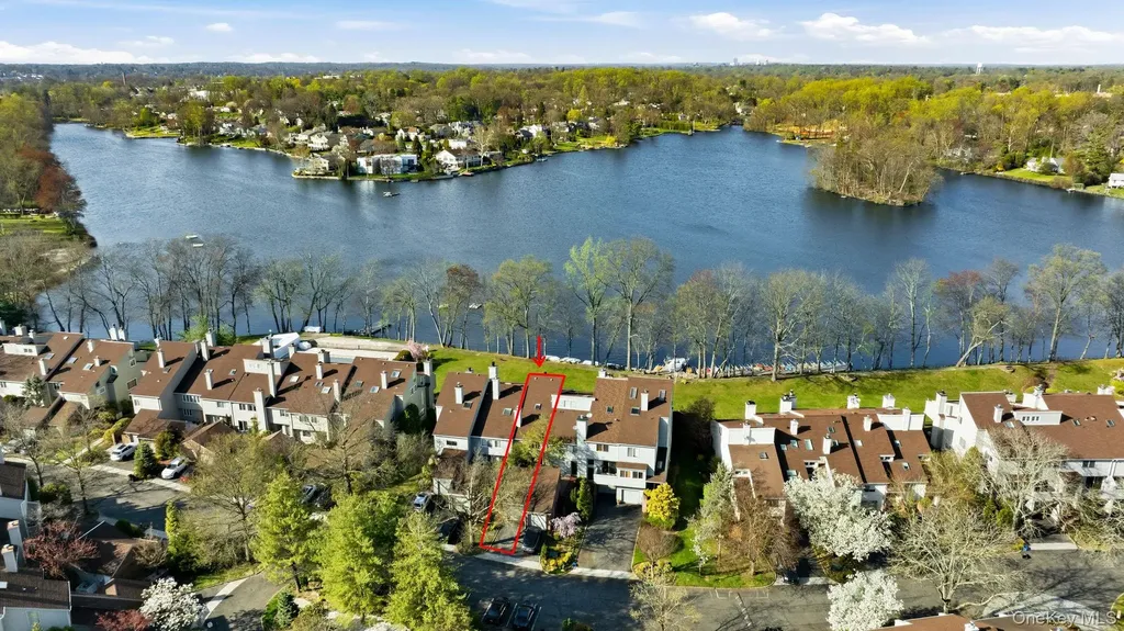 35 Waterside Close Eastchester NY 10709
