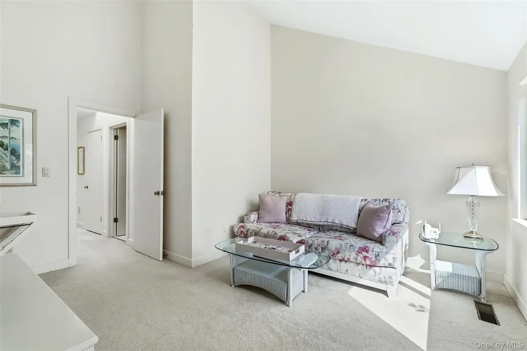35 Waterside Close Eastchester NY 10709
