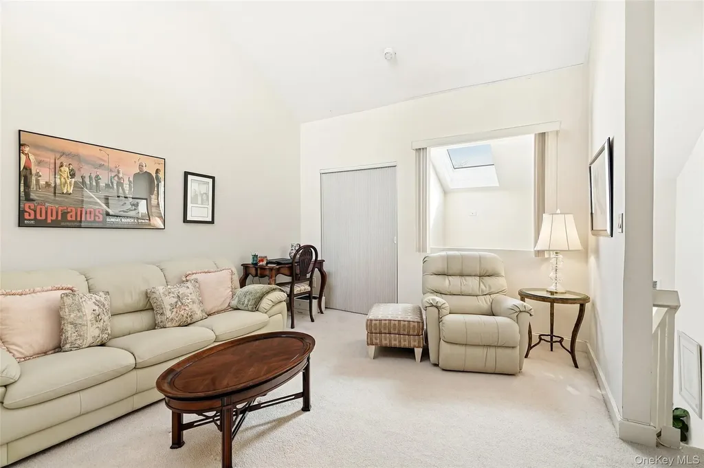 35 Waterside Close Eastchester NY 10709