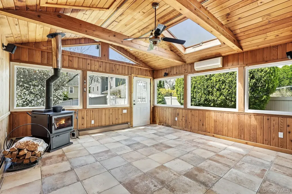 317 Hornidge Road Mamaroneck NY 10543