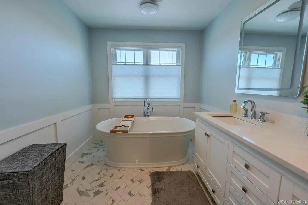 3810 Greentree Drive Oceanside NY 11572