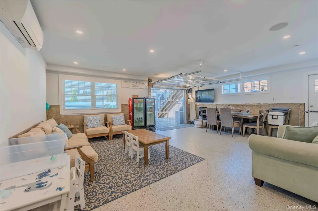 3810 Greentree Drive Oceanside NY 11572