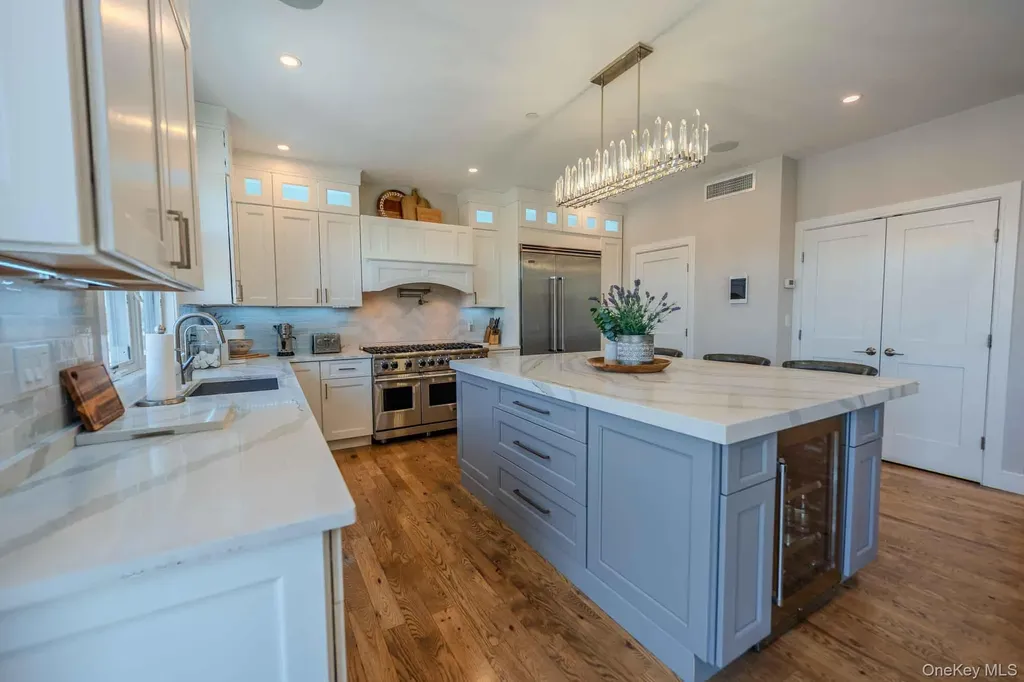 3810 Greentree Drive Oceanside NY 11572