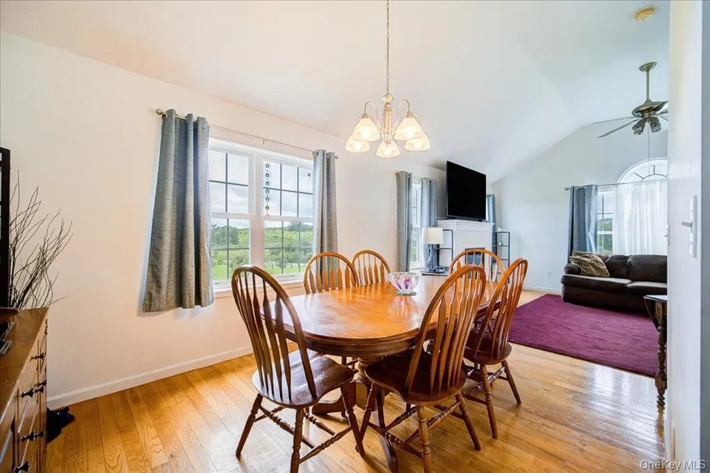 5 Sunrise Drive Milton NY 12547
