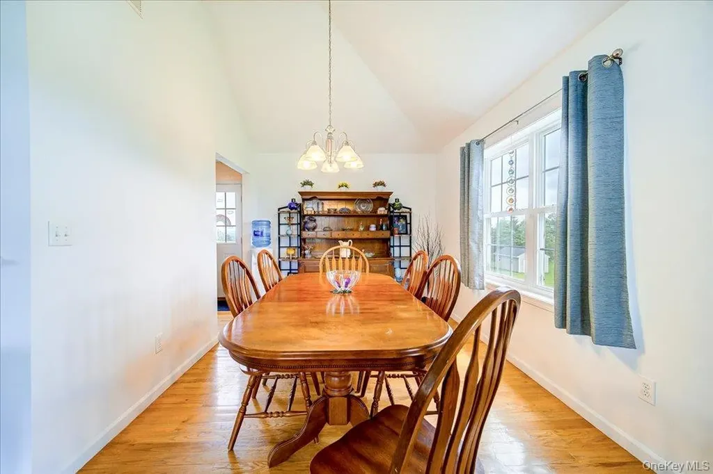 5 Sunrise Drive Milton NY 12547