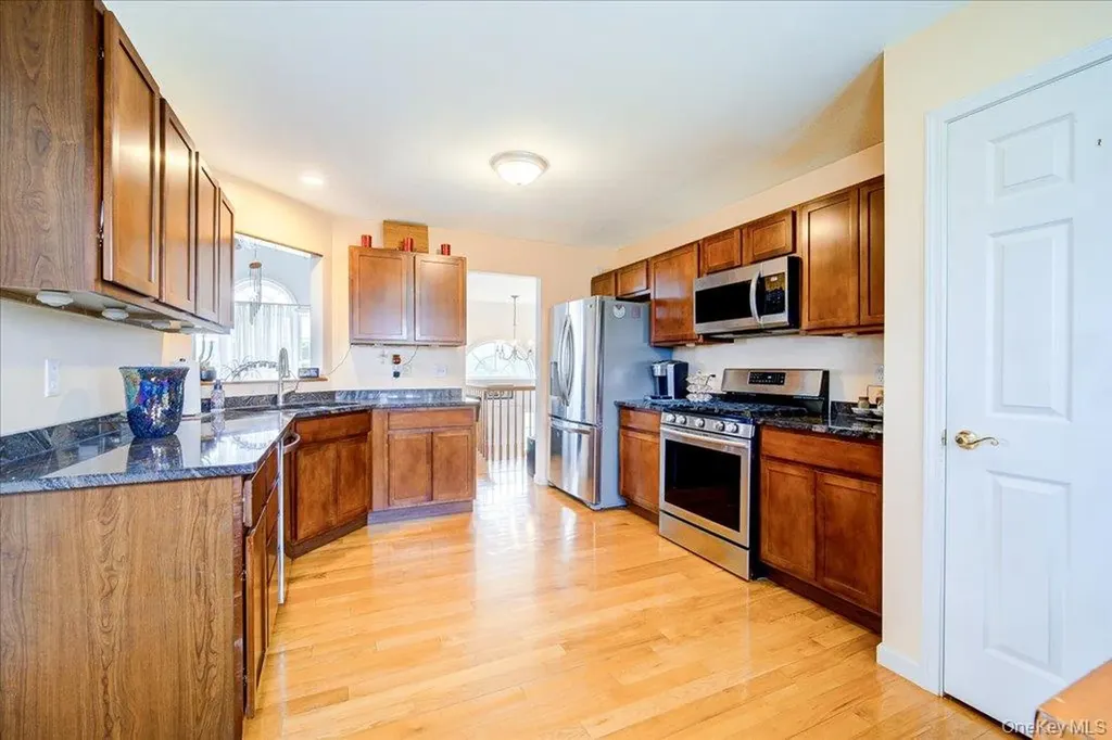 5 Sunrise Drive Milton NY 12547