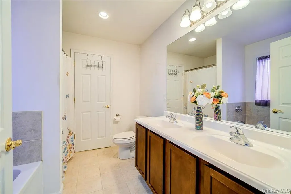 5 Sunrise Drive Milton NY 12547