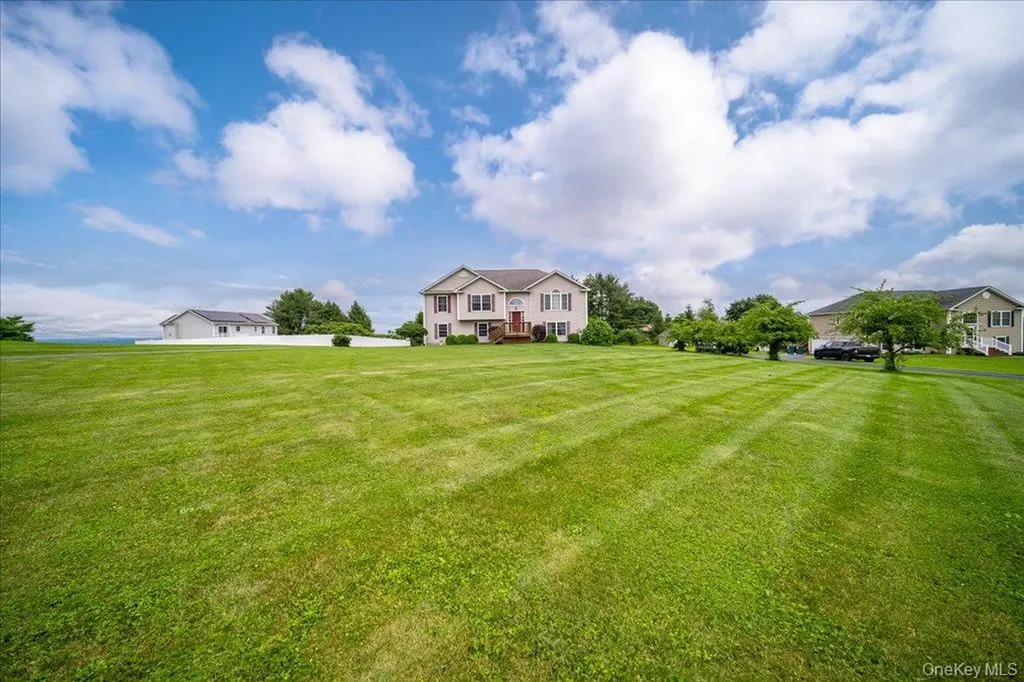 5 Sunrise Drive Milton NY 12547