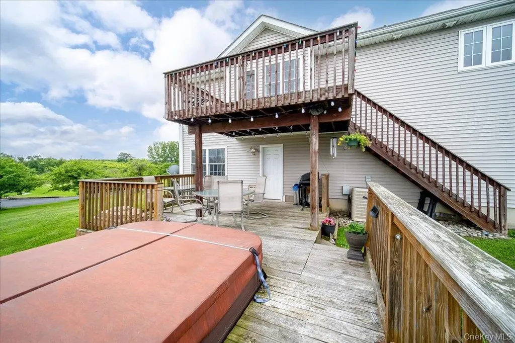 5 Sunrise Drive Milton NY 12547