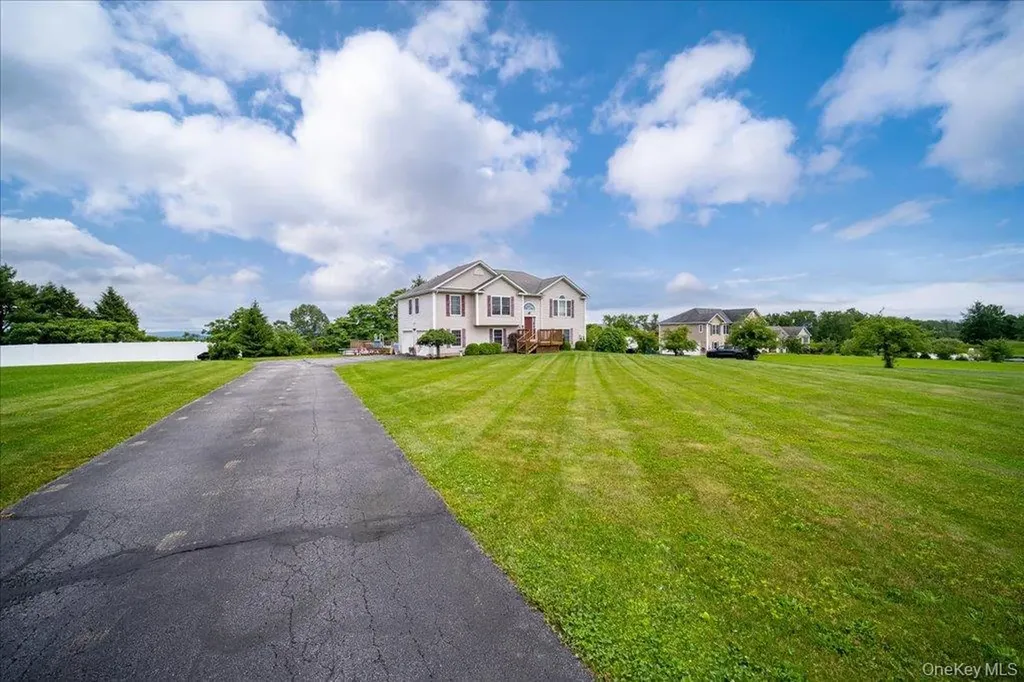 5 Sunrise Drive Milton NY 12547