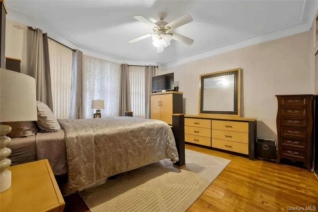 918 E 216th Street Bronx NY 10469
