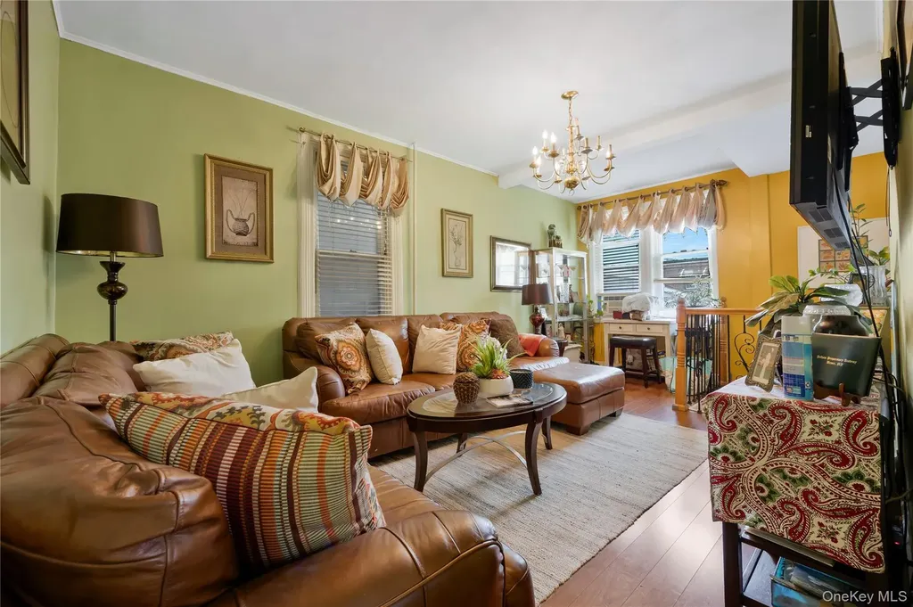 918 E 216th Street Bronx NY 10469