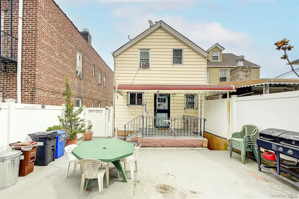 53-74 69th Street Maspeth NY 11378