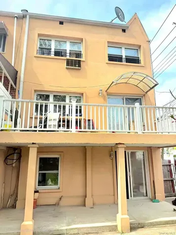 84-01 266th Street Floral Park NY 11001