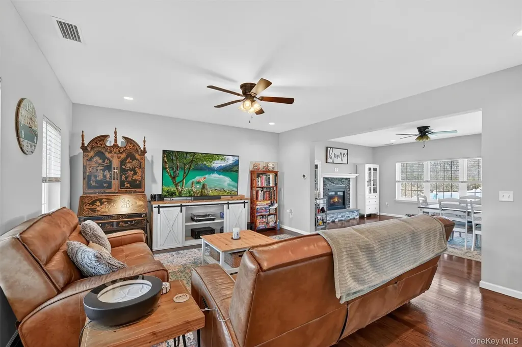 26 Curtin Lane Marlboro NY 12542
