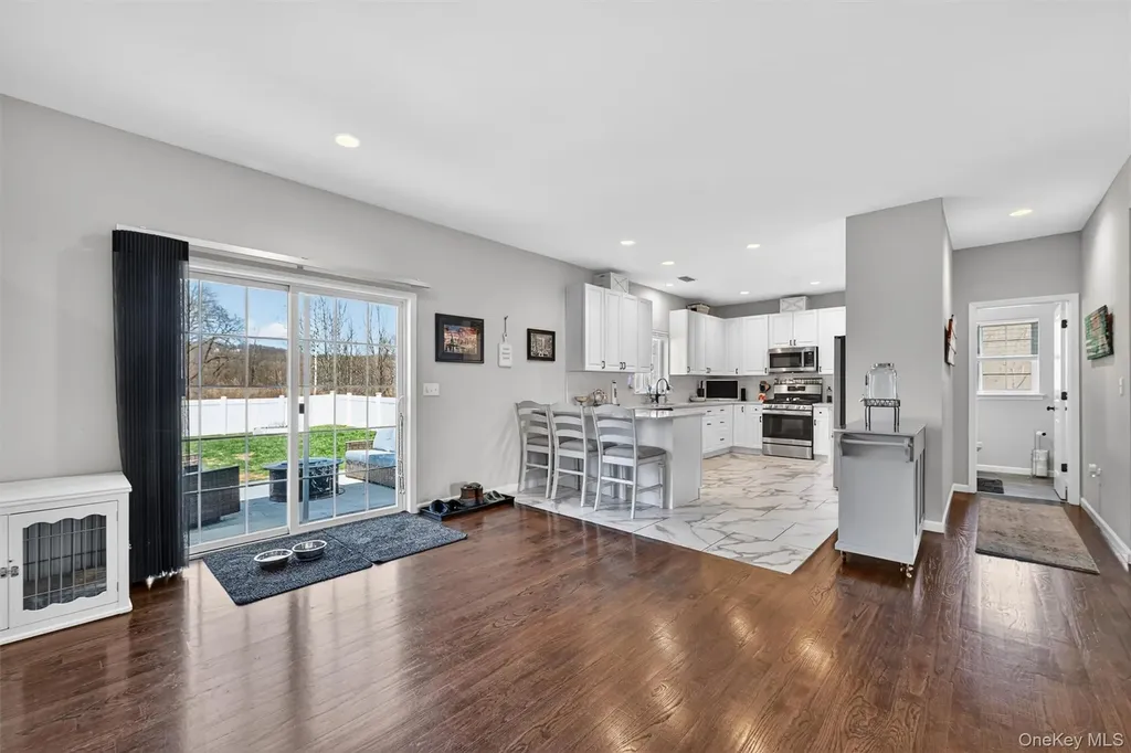 26 Curtin Lane Marlboro NY 12542