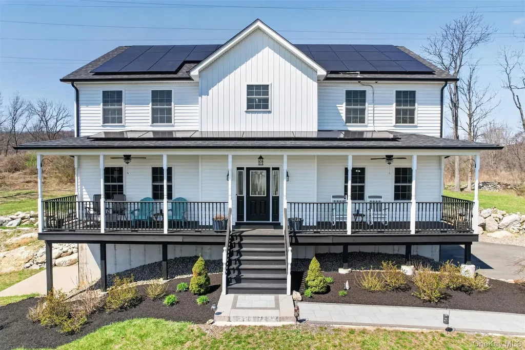26 Curtin Lane Marlboro NY 12542