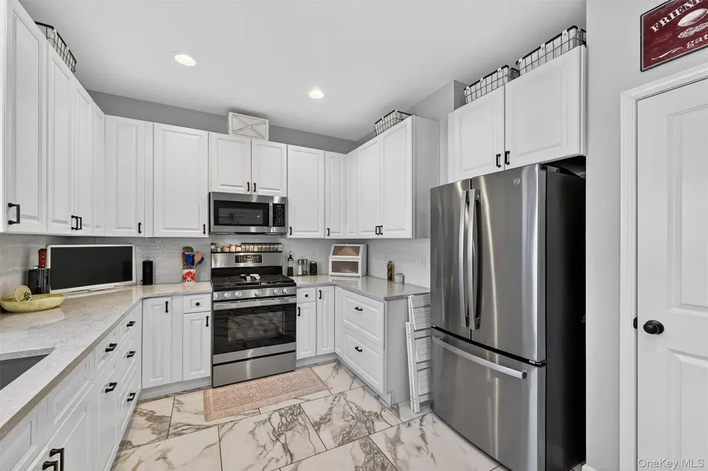 26 Curtin Lane Marlboro NY 12542