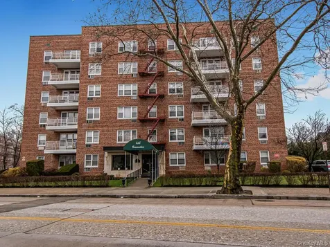 415 Gramatan Avenue Mount Vernon NY 10552