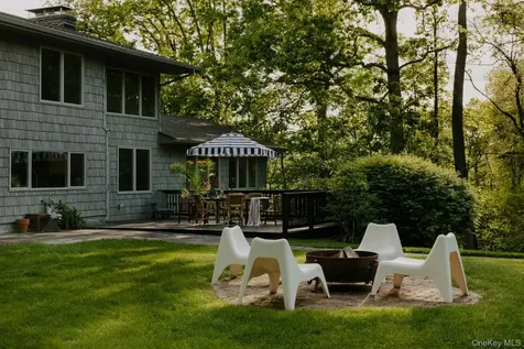 18 Scenic Drive Hyde Park NY 12538