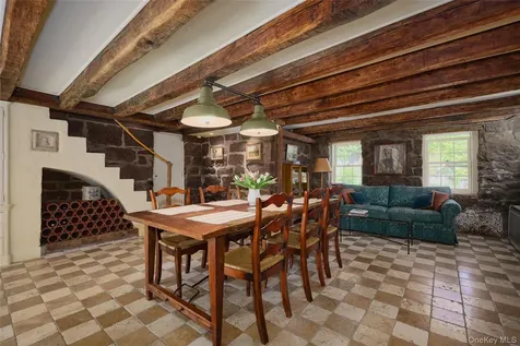 116 S Mountain Road New City NY 10956