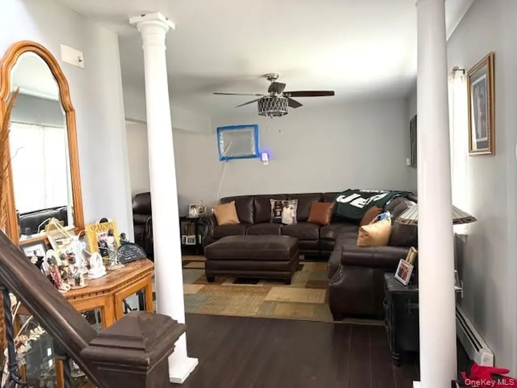 130 Cedar Drive Bay Shore NY 11706