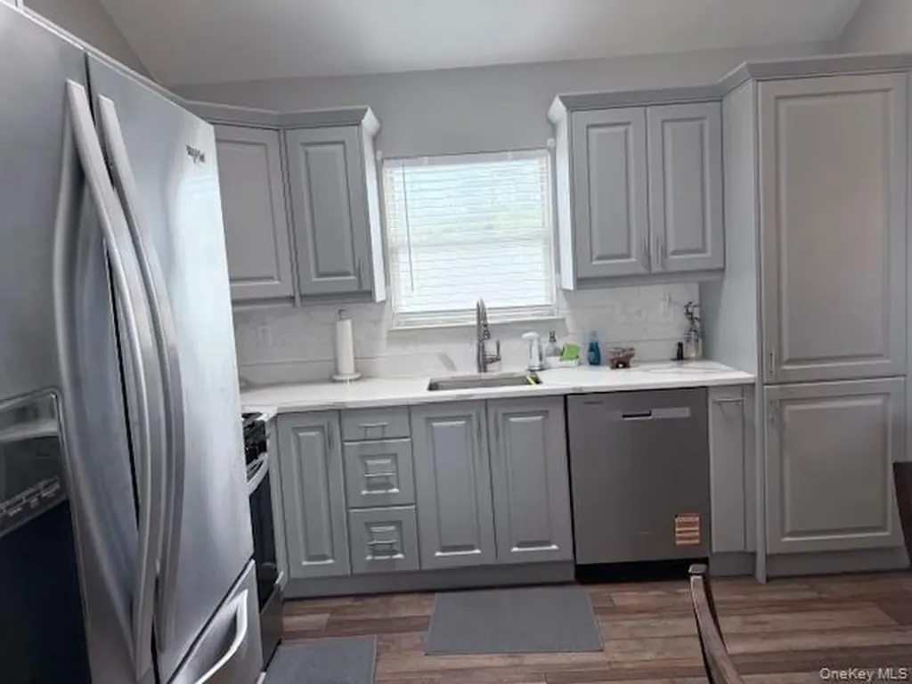 130 Cedar Drive Bay Shore NY 11706