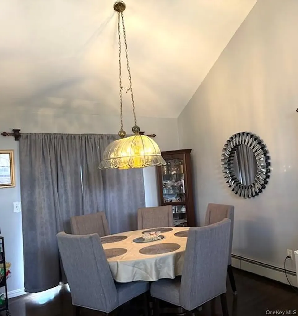 130 Cedar Drive Bay Shore NY 11706