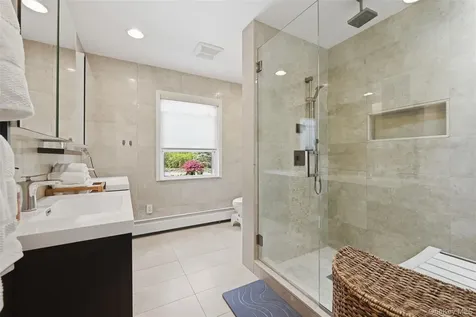 35 Elm Drive East Hills NY 11576