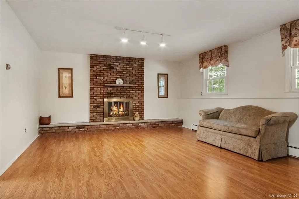 7 Dearborn Road West Nyack NY 10994